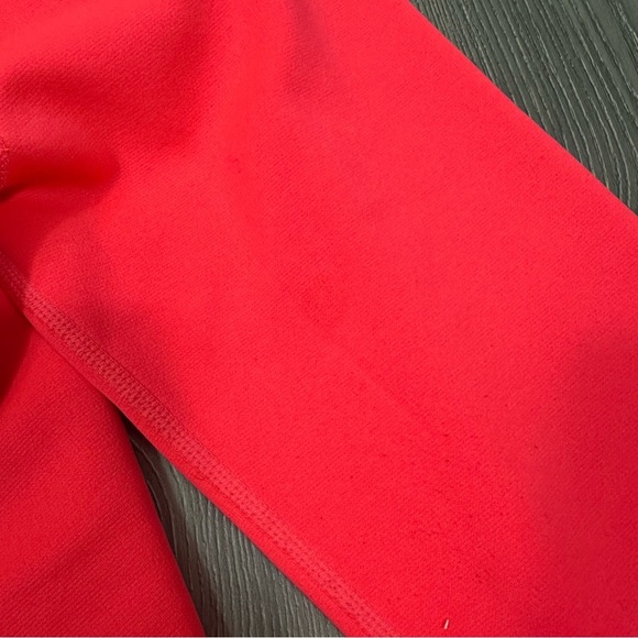 Nike Therma Fit Hoodie Women’s Medium Neon Pink Black Logo Pullover Sweatshirt - Picture 3 of 7